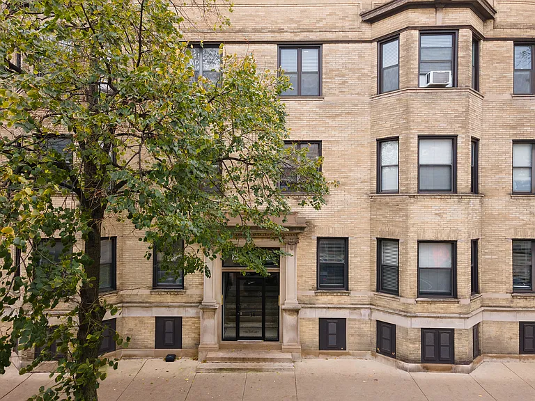 923 W Waveland #2D — Photo 10