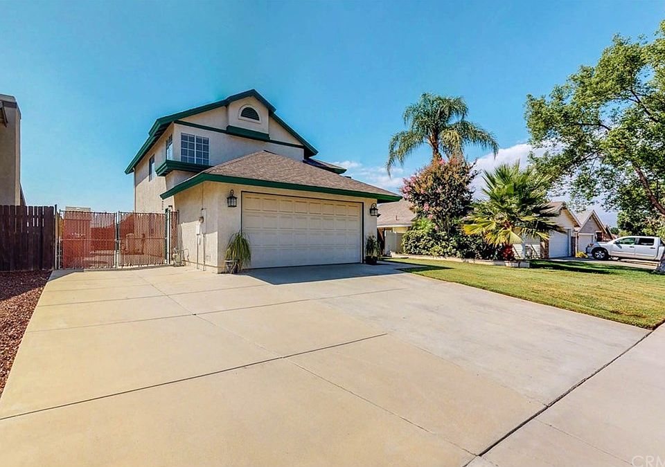 1st image of 13374 Daffodil Ln