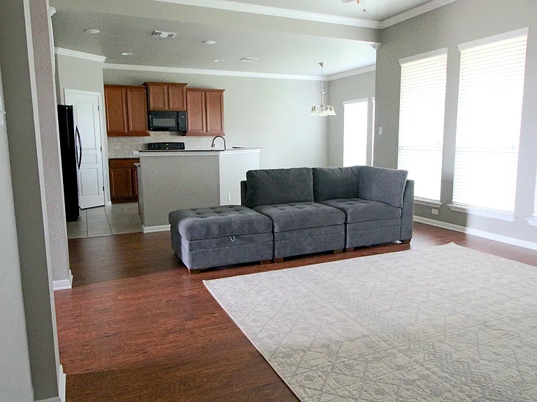 5917 Worthing Dr — Photo 10