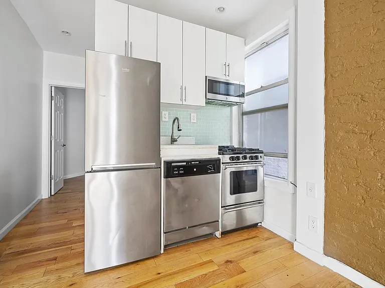 62 Forsyth St #17 — Photo 1