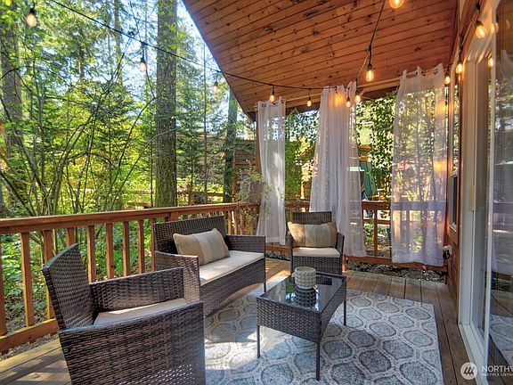 3rd image of 1546 Reservation Road SE #264