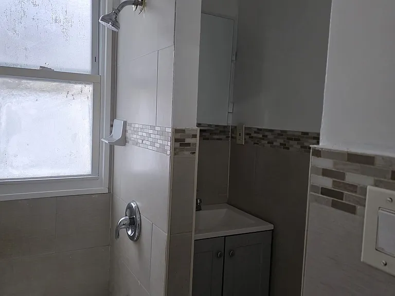 234 N 7th St — Photo 3