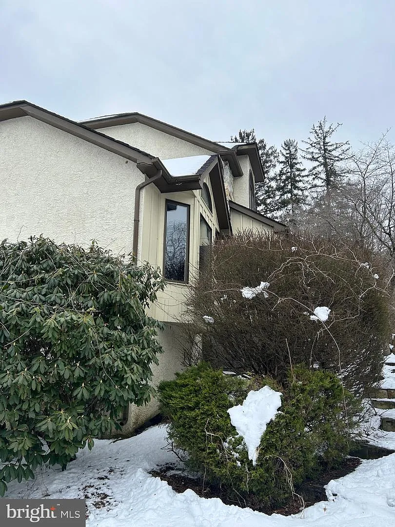 1777 Brackenville Rd photo 1
