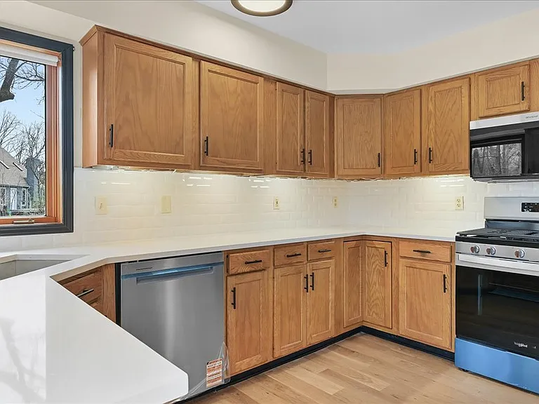 72 Hunter Ln — Photo 11