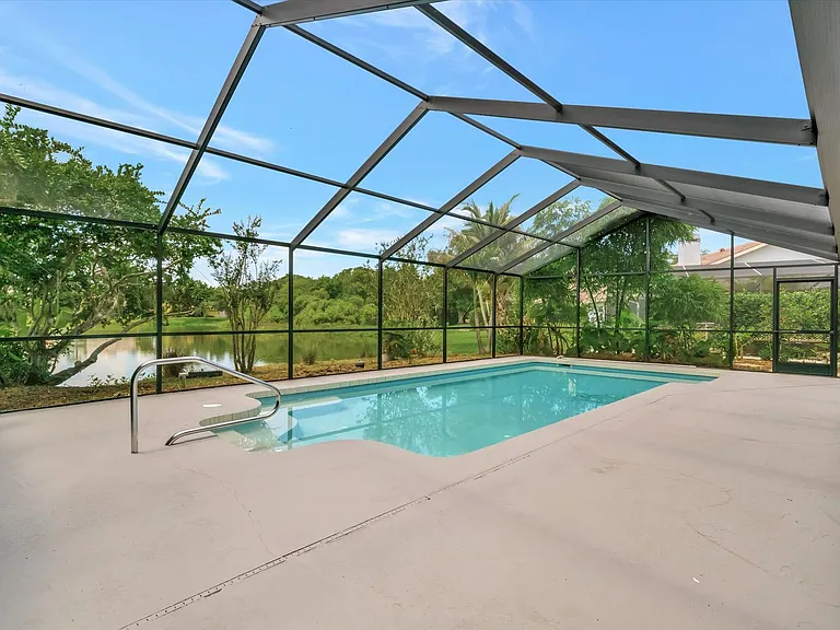 6044 Marella Dr — Photo 38