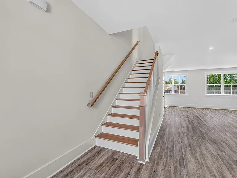 405 Oak Hammock Ct — Photo 28