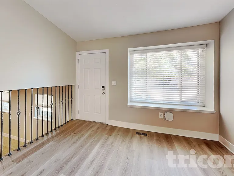 1723 S Cathay St — Photo 4