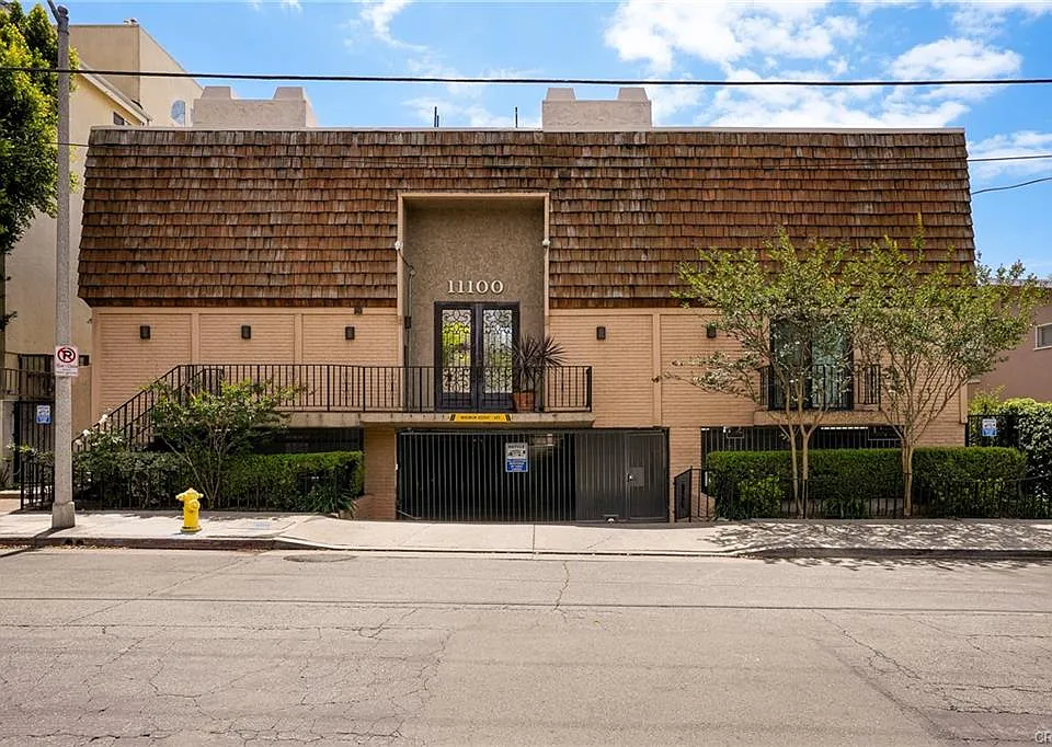 11100 Acama St #12