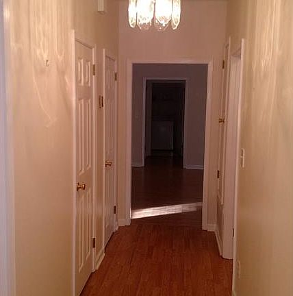 4th image of 460 Caldwell Pl