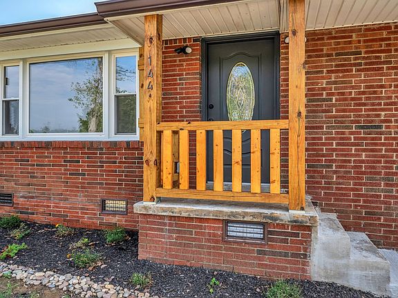 4th image of 144 Park Cir