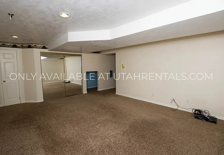 3111 W Davencourt Loop — Photo 22