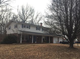 1 Madonna Ct, Belleville, IL