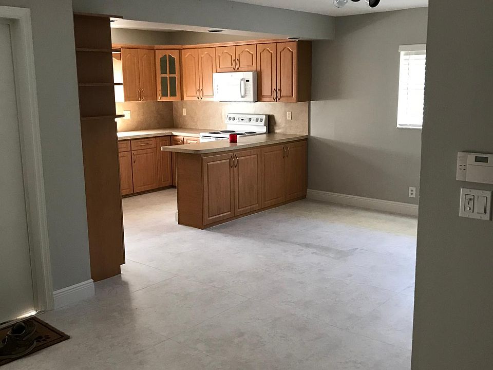 1st image of 10241 NW 35th St APT C