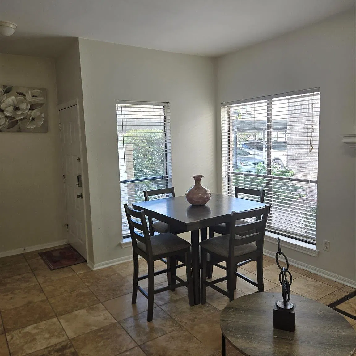 1 bed, 1.0 bath, 728 sqft, $1,400 — Photo 3