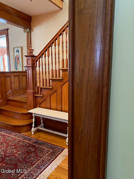 3rd image of 37 Pleasant Street