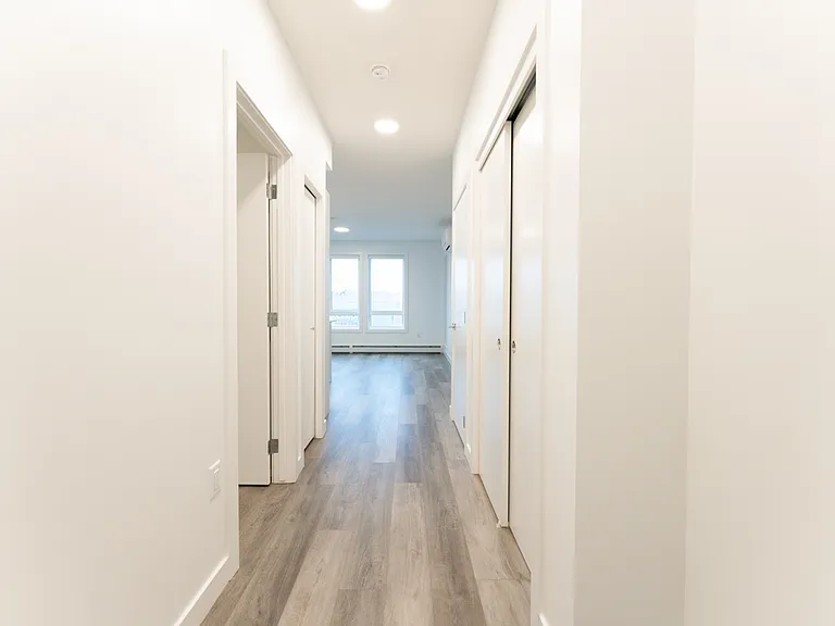 612 67th Ave SW — Photo 55