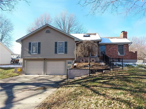 2016 Joy St, Excelsior Springs, MO 64024