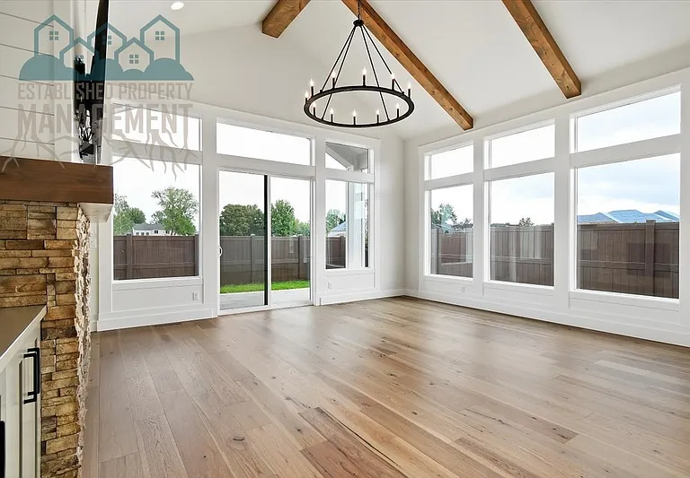 10642 W Lothbury Dr — Photo 6