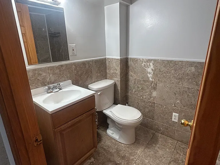 864 Benninghaus Rd — Photo 14