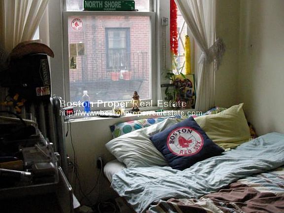 5th image of 70 Joy St #43