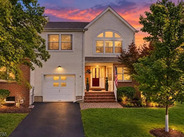 7 Aspen Dr, Hillsborough Twp., NJ 08844