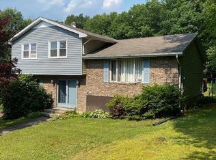 815 Evans St, Hazleton, PA 18201