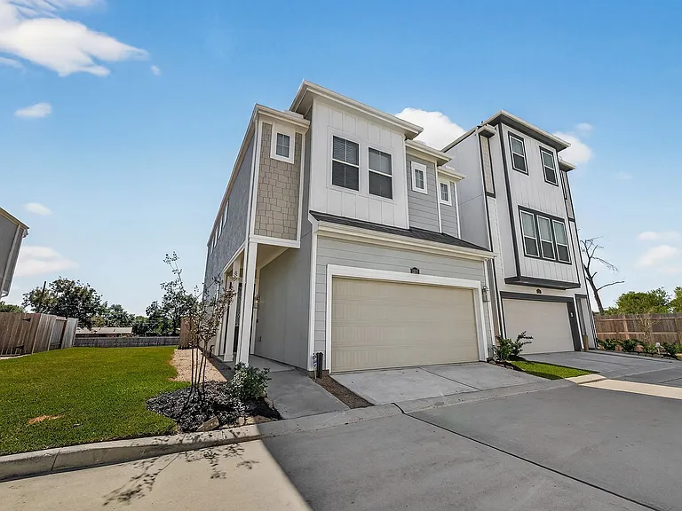 3223 Cedar Dawn Ln — Photo 2