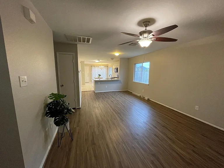 1603 Nichole Woods Dr — Photo 9