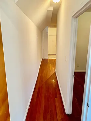 Rented by Sky Management | media 20