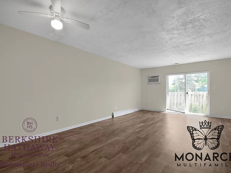 2375 Belcher Dr — Photo 23