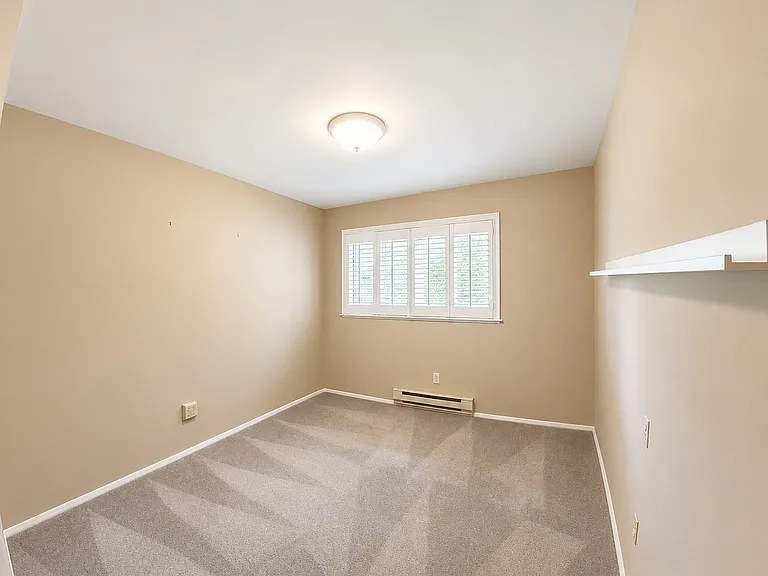201 Oakhill Dr — Photo 9