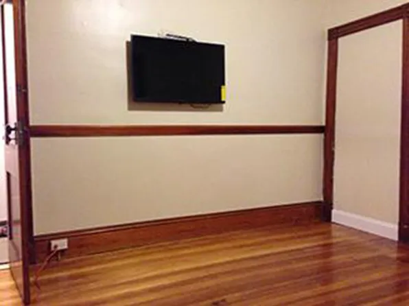 141 Cottage St #3, Boston, MA 02128