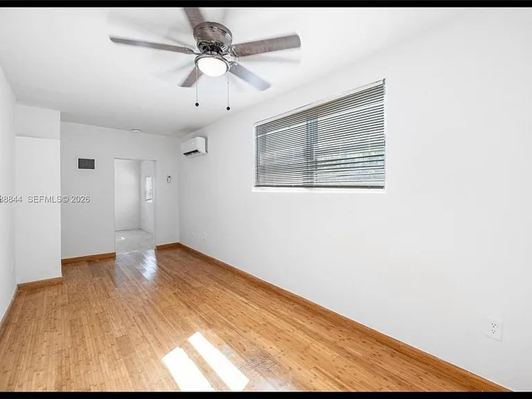 529 NW 42nd St — Photo 24