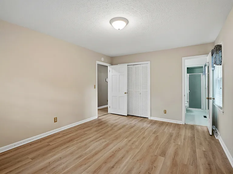 1202 Patetown Rd — Photo 15