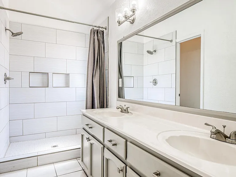 1229 Diamond Cove Pl — Photo 52