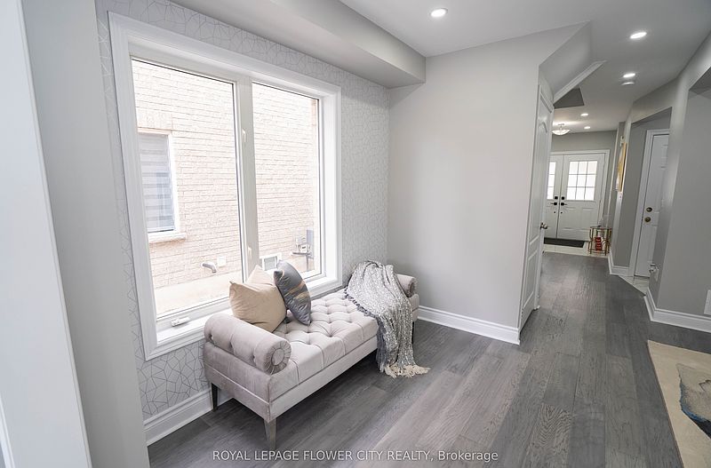 Brampton House for rent - 3 Bedrooms — photo 6