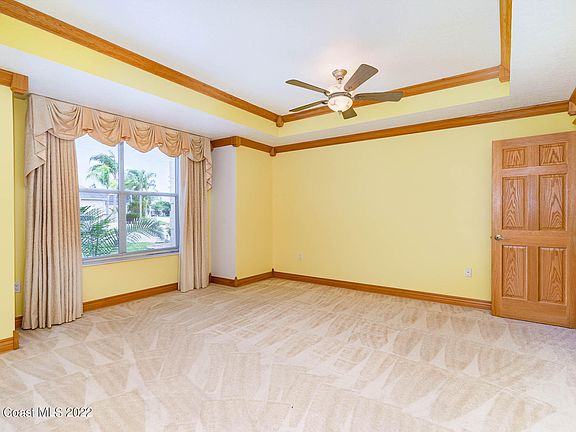 5th image of 912 Grande Haven Dr