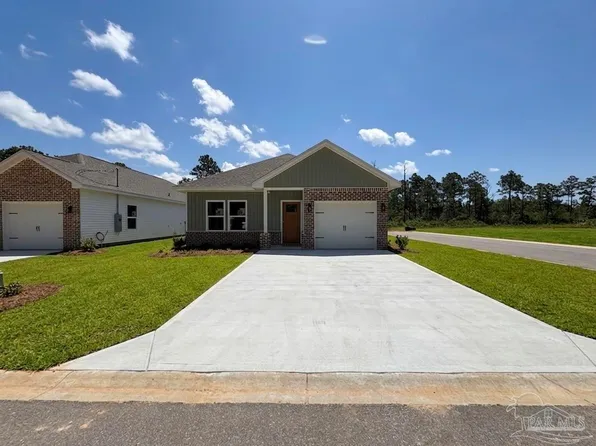 2940 N 17th Ave, Milton, FL 32583
