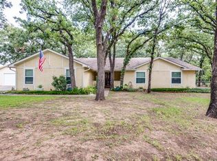 1917 Red Oak Dr, Burleson, TX 76028