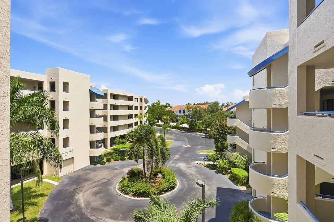 $520,000 — Photo 1