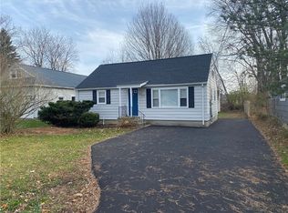 149 River Meadow Dr, Rochester, NY 14623