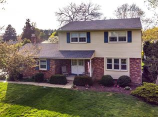 1719 Windsor Rd, Blue Bell, PA 19422