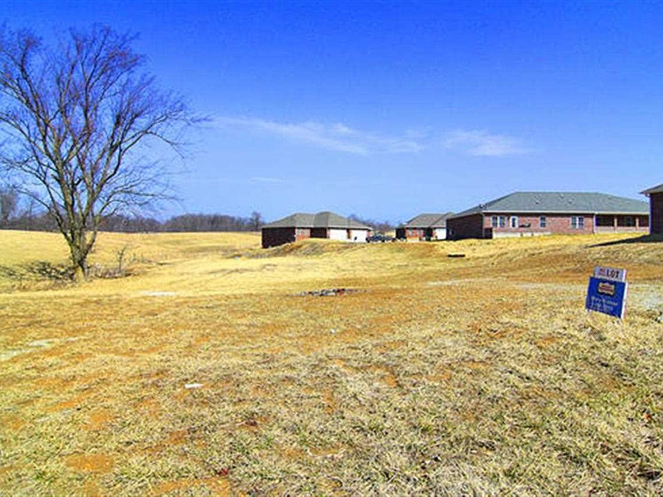 1st image of 144 Summerfield Way