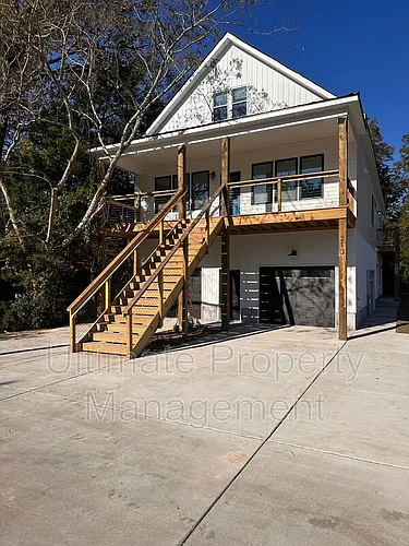 213 Myrtle Ave Photo 1
