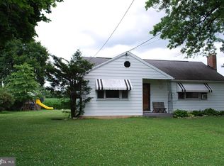 35 Maple Ave, Walnut Bottom, PA 17266