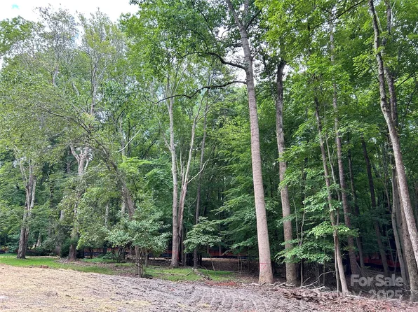 3415 S Lakeside Dr, Charlotte, NC 28270