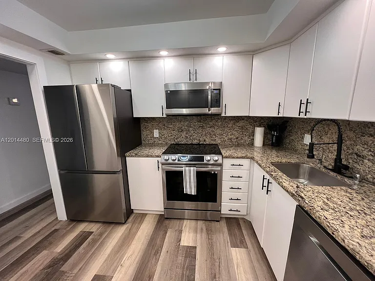 3800 S Ocean Dr #1808 — Photo 1