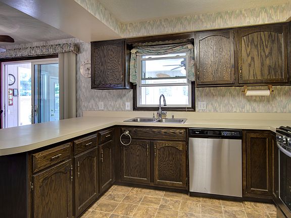 Tons Of Cabinet Space!