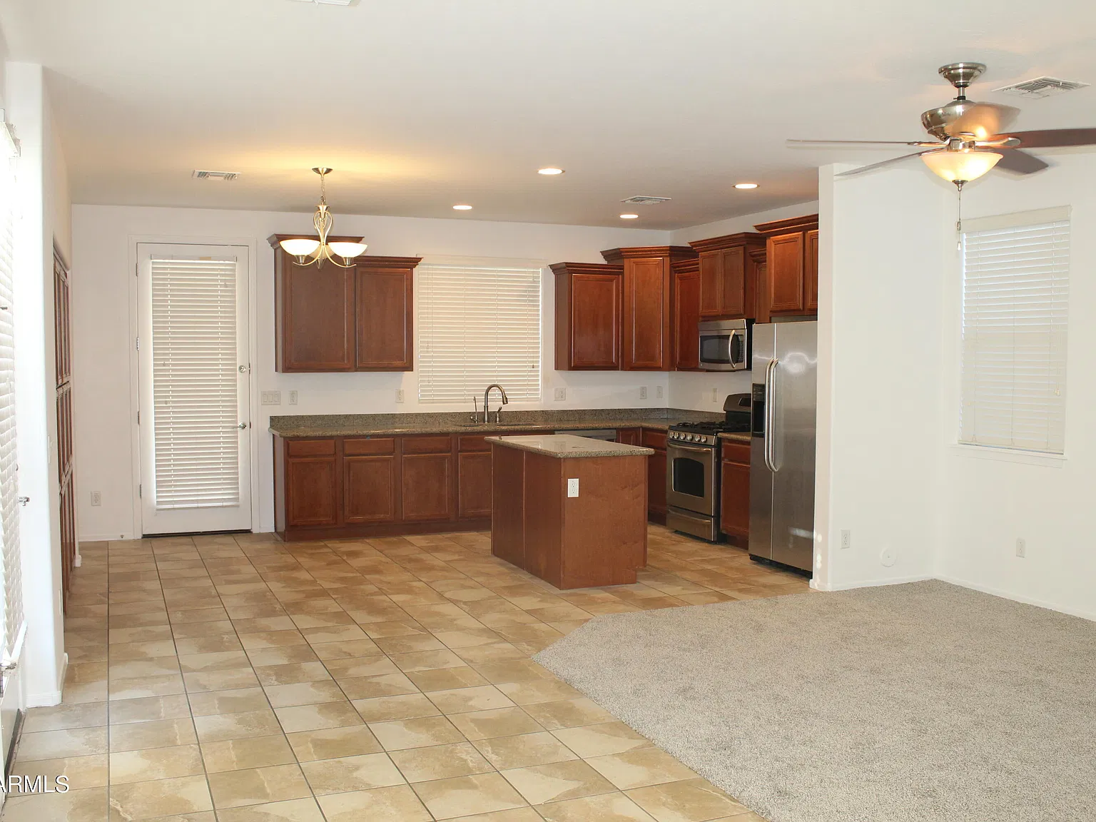 4 bed, 3.0 bath, 2096 sqft, $2,695 — Photo 3