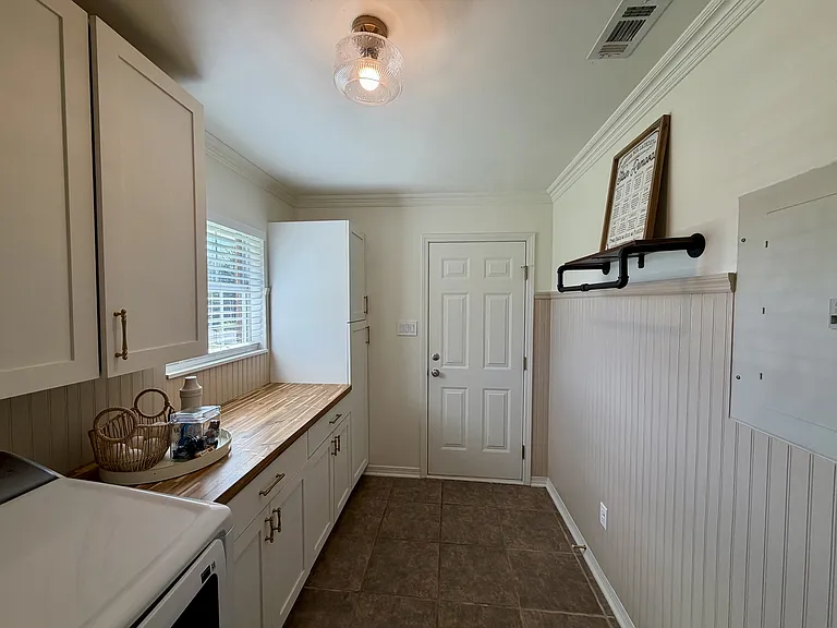 3406 Hermitage Ct — Photo 17